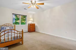 9804 Clover Ln, Rockville, MD 20854 - Photo 39