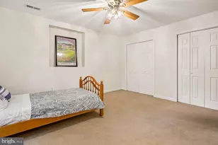 9804 Clover Ln, Rockville, MD 20854 - Photo 37