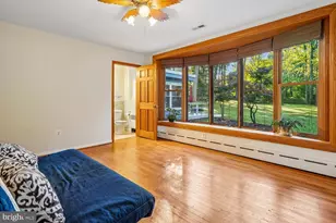 9804 Clover Ln, Rockville, MD 20854 - Photo 29