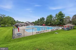 19 Butterwick Ct, Gaithersburg, MD 20886 - Photo 39