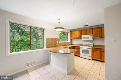 10513 Weymouth Street #202, Bethesda, MD 20814 - Photo 9