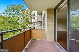 5225 Pooks Hill Rd, Bethesda, MD 20814 - Photo 21