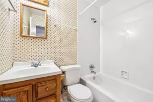10040 Wedge Wy, Gaithersburg, MD 20886 - Photo 5