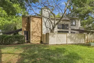 20201 Spring Haven Ct, Gaithersburg, MD 20886 - Photo 27