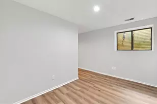 20201 Spring Haven Ct, Gaithersburg, MD 20886 - Photo 25