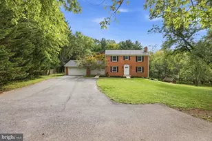 28405 Honeysuckle Dr, Damascus, MD 20872 - Photo 1