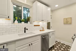 8410 Cedar St, Silver Spring, MD 20910 - Photo 13
