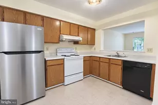 18012 Golden Spring Ct, Olney, MD 20832 - Photo 7