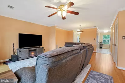 4045 Chesterwood Drive #4045, Silver Spring, MD 20906 - Photo 7