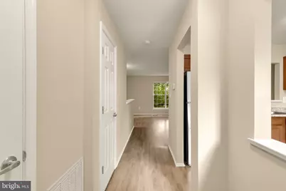 20017 Dunstable Circle #109-24, Germantown, MD 20876 - Photo 5