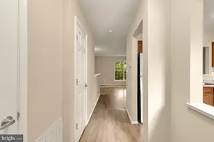 20017 Dunstable Cir, Germantown, MD 20876 - Photo 5