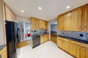 553 Monet Dr, Rockville, MD 20850 - Photo 5