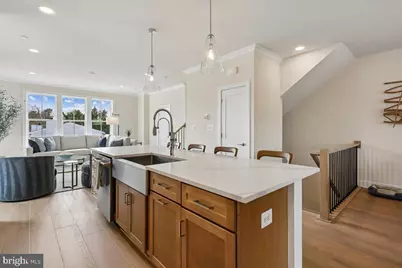 102 Allen Lane, Poolesville, MD 20837 - Photo 5