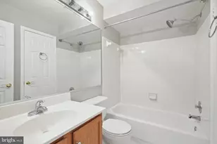 14 Amarillo Ct, Germantown, MD 20874 - Photo 9