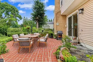 9117 Willow Pond Ln, Potomac, MD 20854 - Photo 61