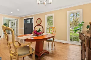 9117 Willow Pond Ln, Potomac, MD 20854 - Photo 21