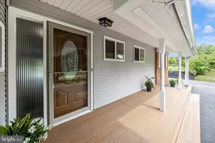 12117 Sunnyview Dr, Germantown, MD 20876 - Photo 3