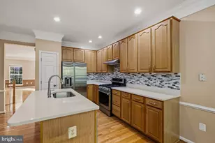 18104 Truffle Ln, Boyds, MD 20841 - Photo 3