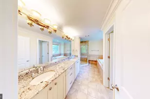 6403 Earlham Dr, Bethesda, MD 20817 - Photo 33
