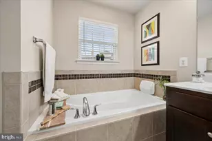 316 Park Ave, Gaithersburg, MD 20877 - Photo 51