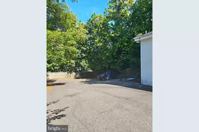 6839 Eastern Avenue NW, Takoma Park, MD 20912 - Photo 9