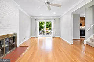 15 Grovepoint Ct, Potomac, MD 20854 - Photo 23