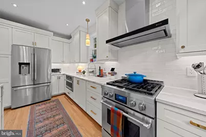 9403 Columbia Boulevard, Silver Spring, MD 20910 - Photo 11