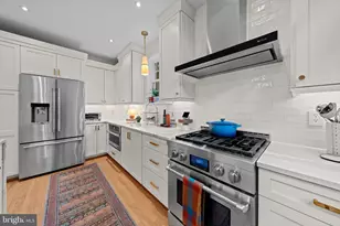 9403 Columbia Blvd, Silver Spring, MD 20910 - Photo 11