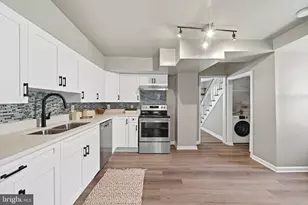10703 Shaftsbury St, Kensington, MD 20895 - Photo 11