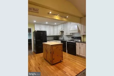 112 Rolling Road E, Gaithersburg, MD 20877 - Photo 9