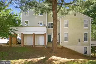 10320 Royal Woods Ct, Montgomery Village, MD 20886 - Photo 3