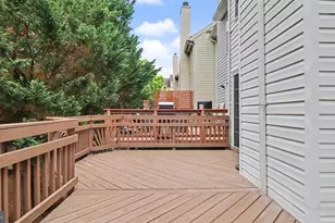 20541 Golf Course Dr, Germantown, MD 20874 - Photo 13