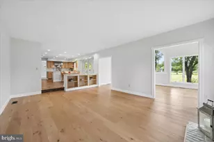 17032 Tom Fox Ave, Poolesville, MD 20837 - Photo 29