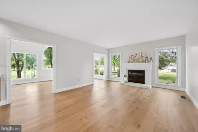 17032 Tom Fox Avenue, Poolesville, MD 20837 - Photo 25