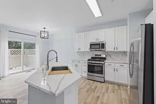 21123 Camomile Ct, Germantown, MD 20876 - Photo 3