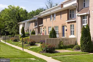 1699 Yale Pl, Rockville, MD 20850 - Photo 5