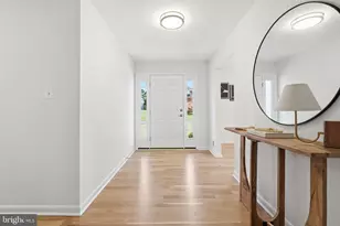 14909 Waterway Dr, Rockville, MD 20853 - Photo 5