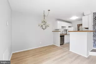 13121 Wonderland Way, Germantown, MD 20874 - Photo 9