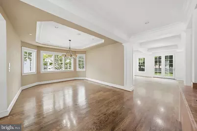 4702 W West Virginia Avenue, Bethesda, MD 20814 - Photo 9