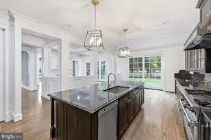 4702 W West Virginia Ave, Bethesda, MD 20814 - Photo 43