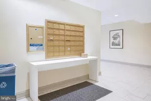 10320 Westlake Dr, Bethesda, MD 20817 - Photo 9