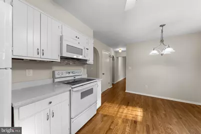 28720 Greenberry Drive, Gaithersburg, MD 20882 - Photo 11