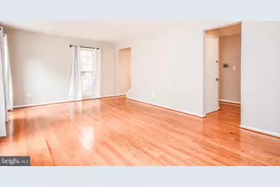 10036 Maple Leaf, Gaithersburg, MD 20886 - Photo 5
