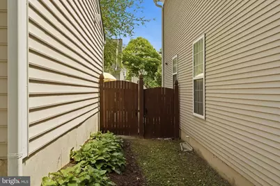 19907 Waxmyrtle Way, Gaithersburg, MD 20886 - Photo 17