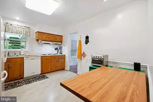 8504 Sundale Dr, Silver Spring, MD 20910 - Photo 5