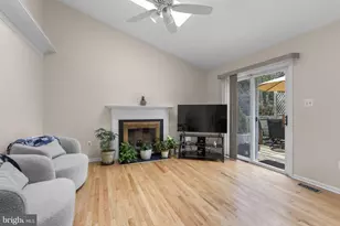 10717 Hunters Chase Ln, Damascus, MD 20872 - Photo 11