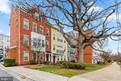 224 N Summit Avenue #28-224, Gaithersburg, MD 20877 - Photo 1
