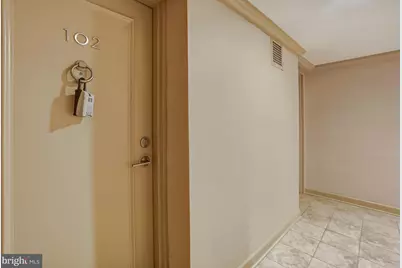 4800 Chevy Chase Drive #102, Chevy Chase, MD 20815 - Photo 5