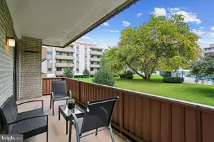 7505 Democracy Blvd, Bethesda, MD 20817 - Photo 9
