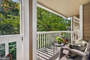 5818 Inman Park Cir, Rockville, MD 20852 - Photo 3